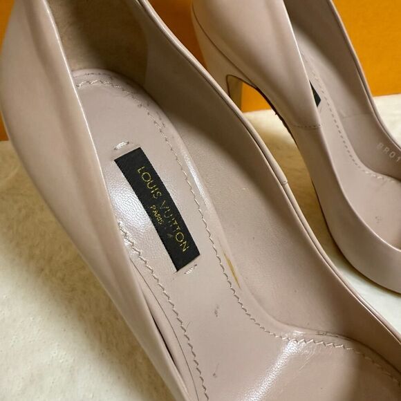 Louis Vuitton Blush Pink  Leather Cap Toe Pumps Sz 36 Full Inclusion - Picture 3 of 7